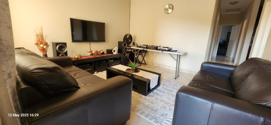 3 Bedroom Property for Sale in Waterval East North West